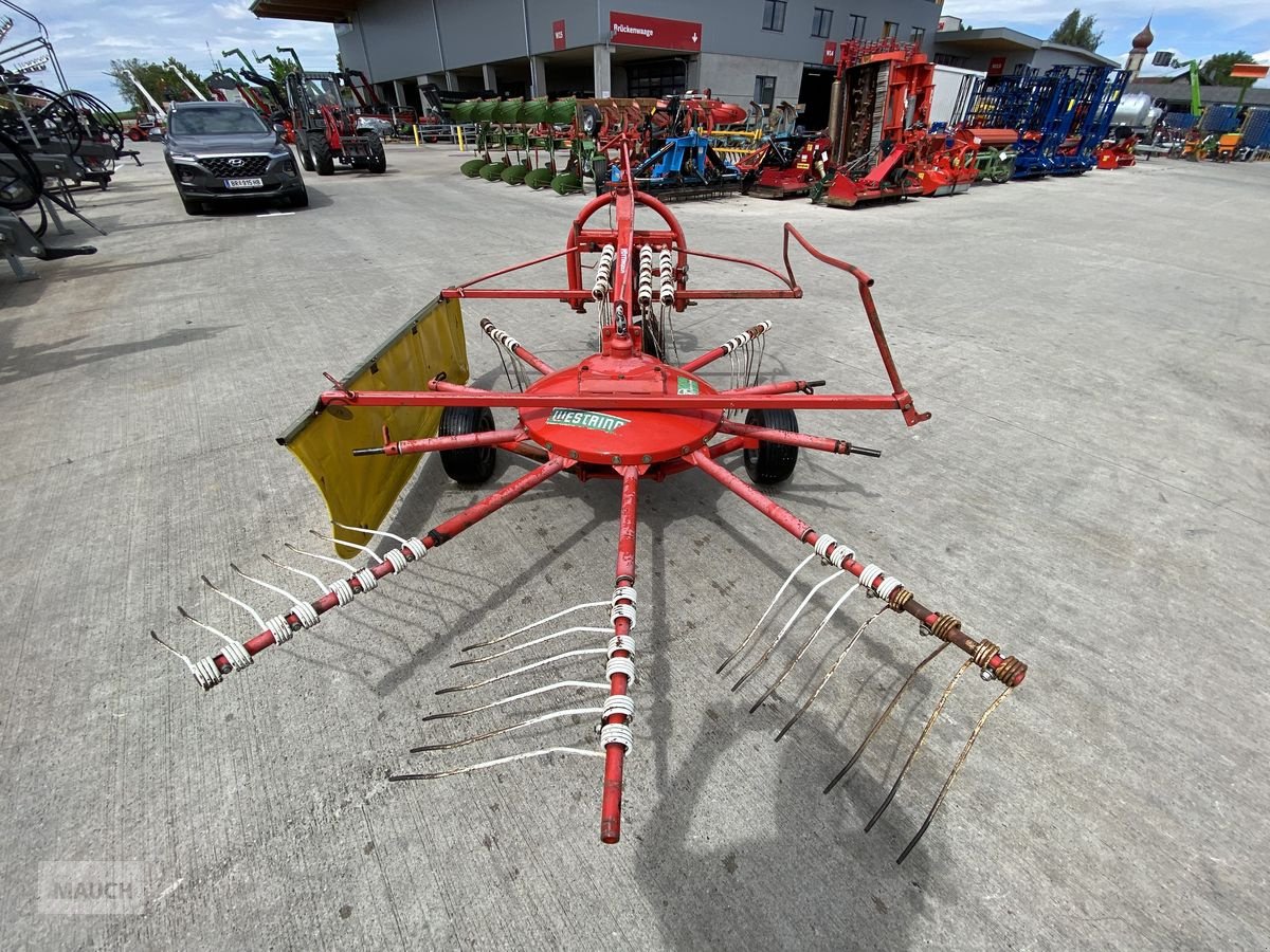 Schwader des Typs Pöttinger TOP 38N, Gebrauchtmaschine in Burgkirchen (Bild 6)