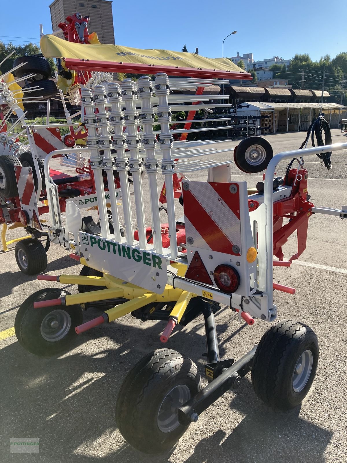 Schwader типа Pöttinger TOP 422 A, Neumaschine в Grieskirchen (Фотография 3)