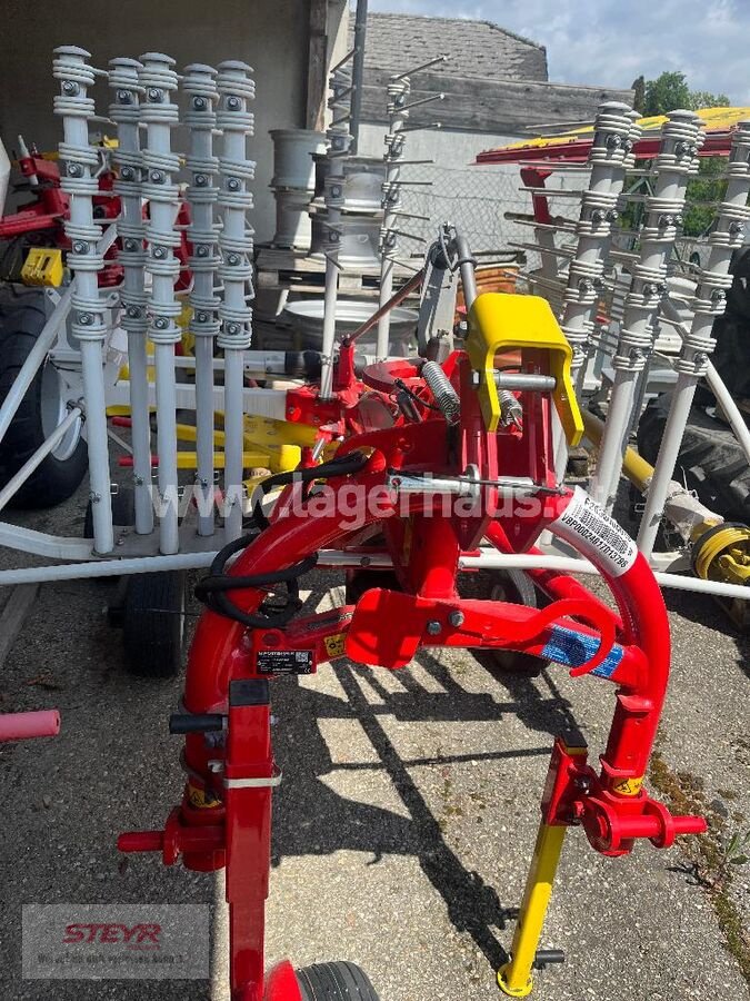 Schwader του τύπου Pöttinger TOP 422 SCHWADER , LAGERMASCHINE, Gebrauchtmaschine σε Kilb (Φωτογραφία 2)