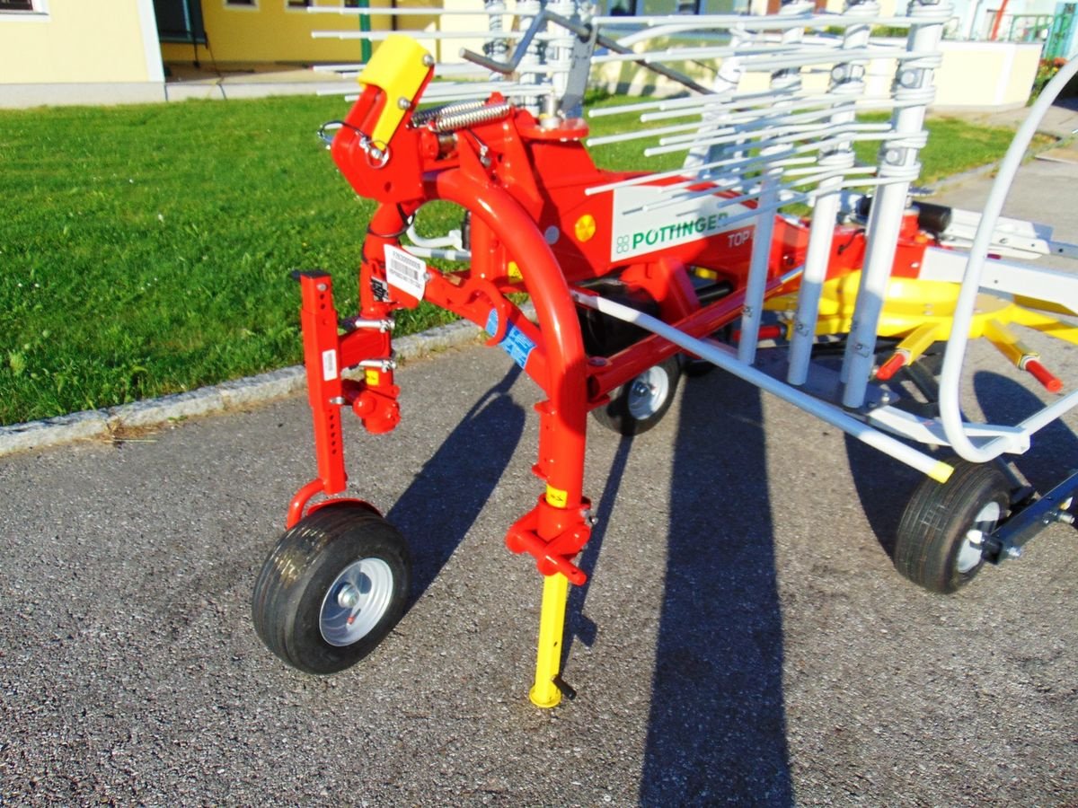 Schwader typu Pöttinger TOP 422, Neumaschine v Neukirchen am Walde  (Obrázek 5)