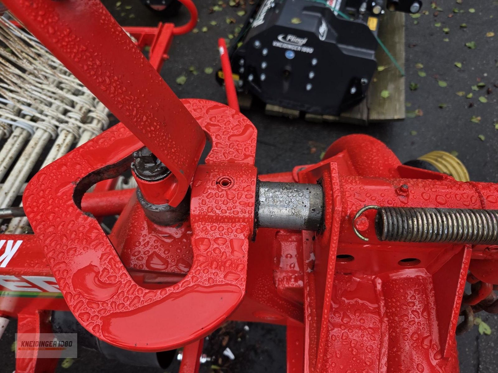 Schwader des Typs Pöttinger TOP 460, Gebrauchtmaschine in Altenfelden (Bild 4)