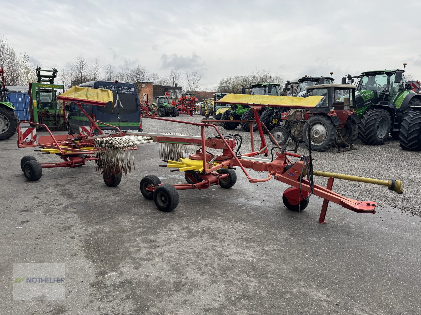 Schwader του τύπου Pöttinger Top 601 Multitast, Gebrauchtmaschine σε Pforzen (Φωτογραφία 2)