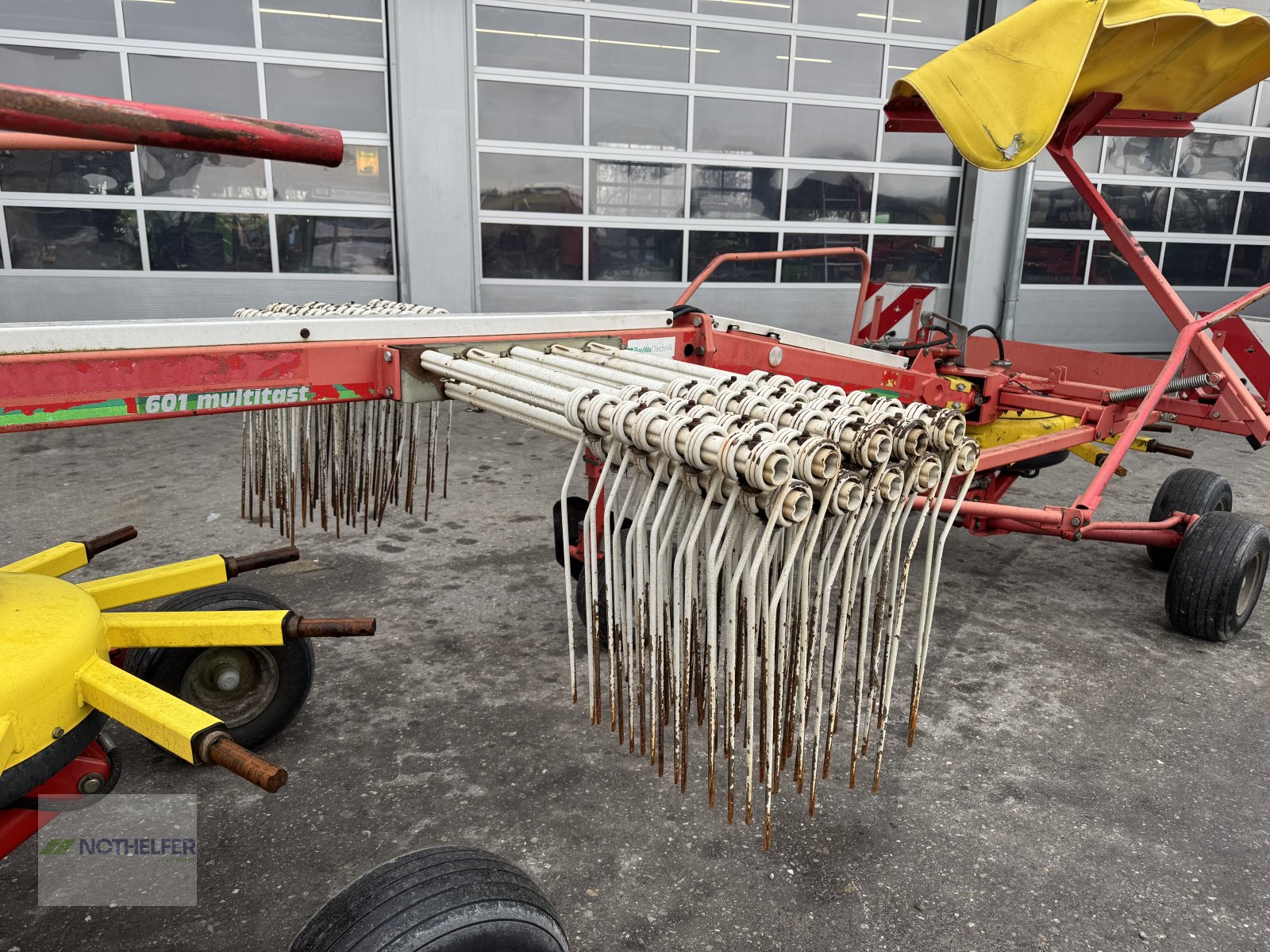 Schwader του τύπου Pöttinger Top 601 Multitast, Gebrauchtmaschine σε Pforzen (Φωτογραφία 4)