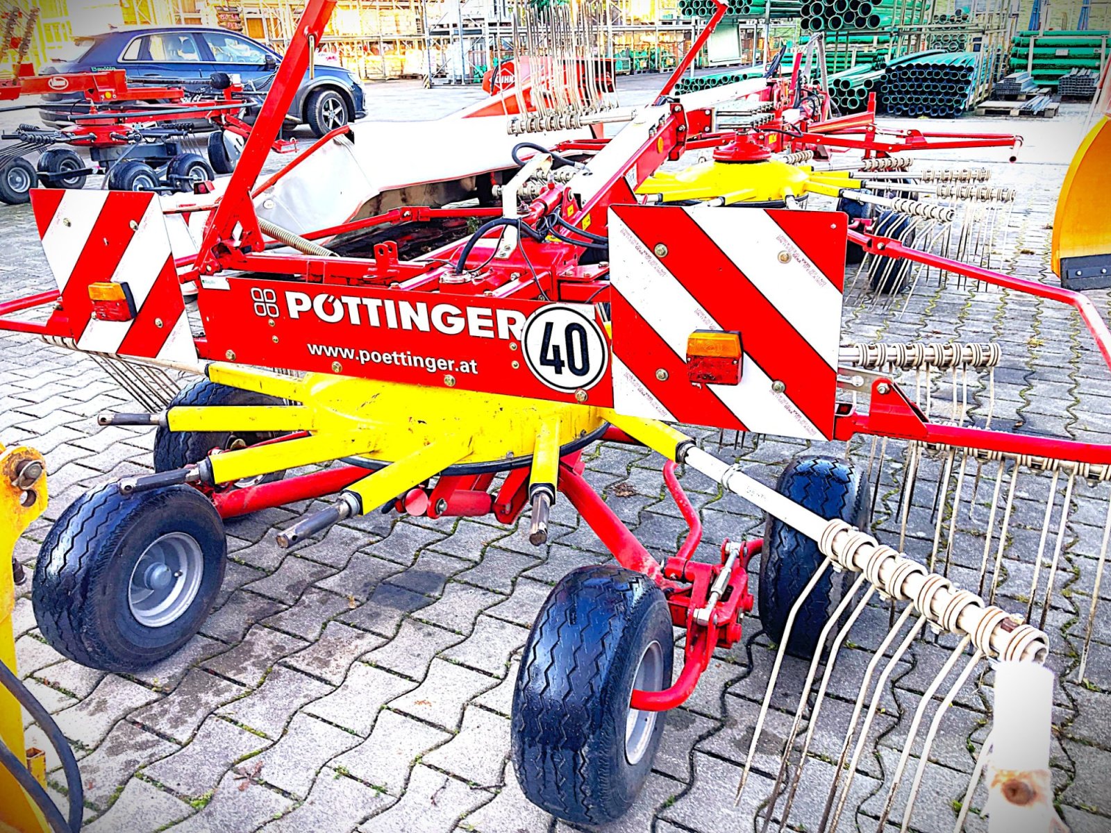 Schwader of the type Pöttinger Top 611 A, Gebrauchtmaschine in Murnau (Picture 3)