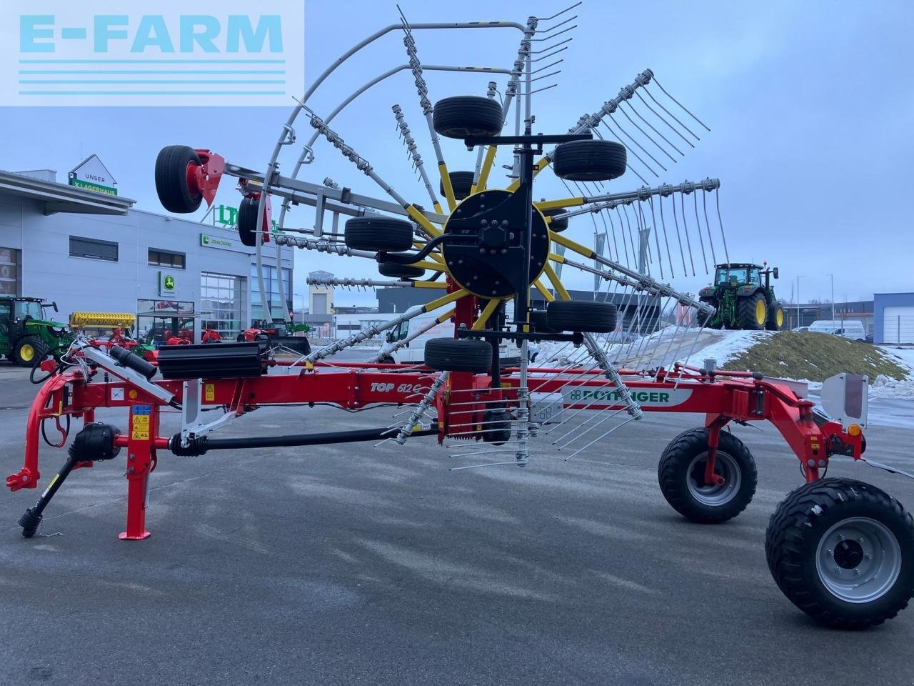 Schwader del tipo Pöttinger TOP 612 C Doppelschwader, Gebrauchtmaschine en REDLHAM (Imagen 2)