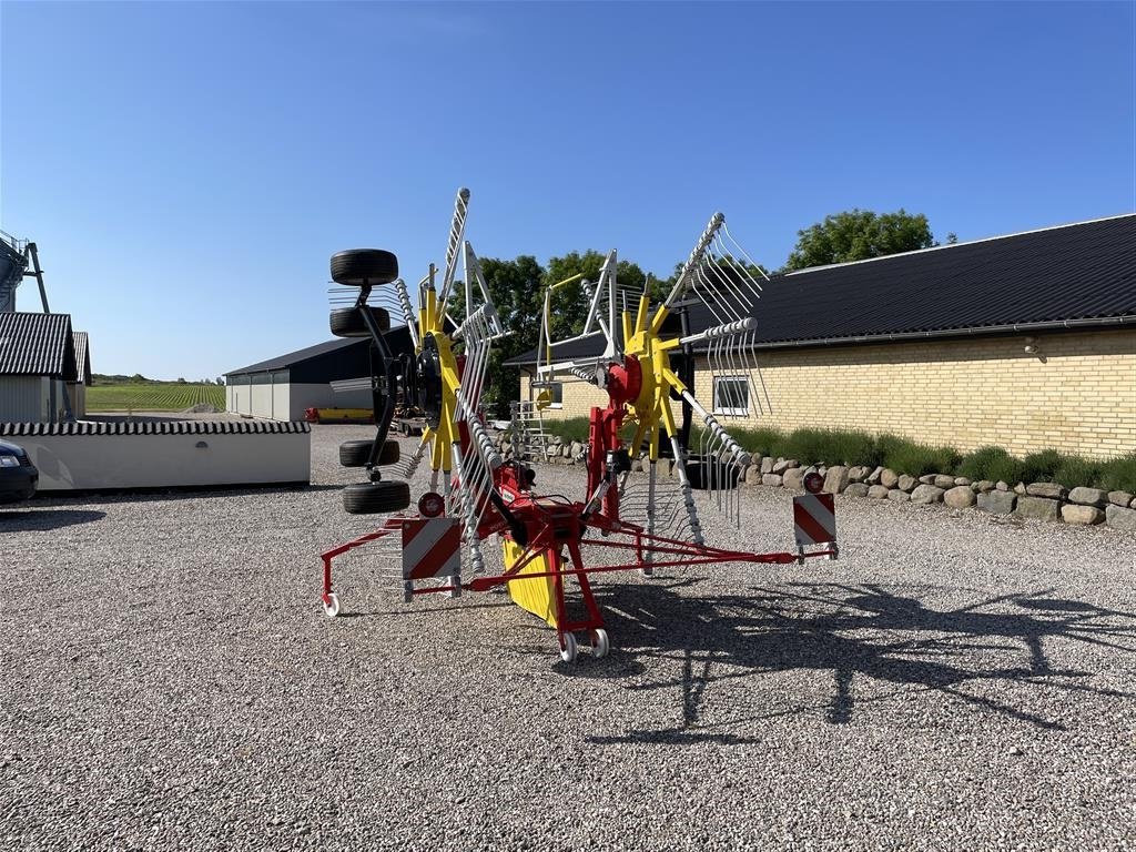 Schwader des Typs Pöttinger TOP 612 lift model, Gebrauchtmaschine in Slagelse (Bild 3)