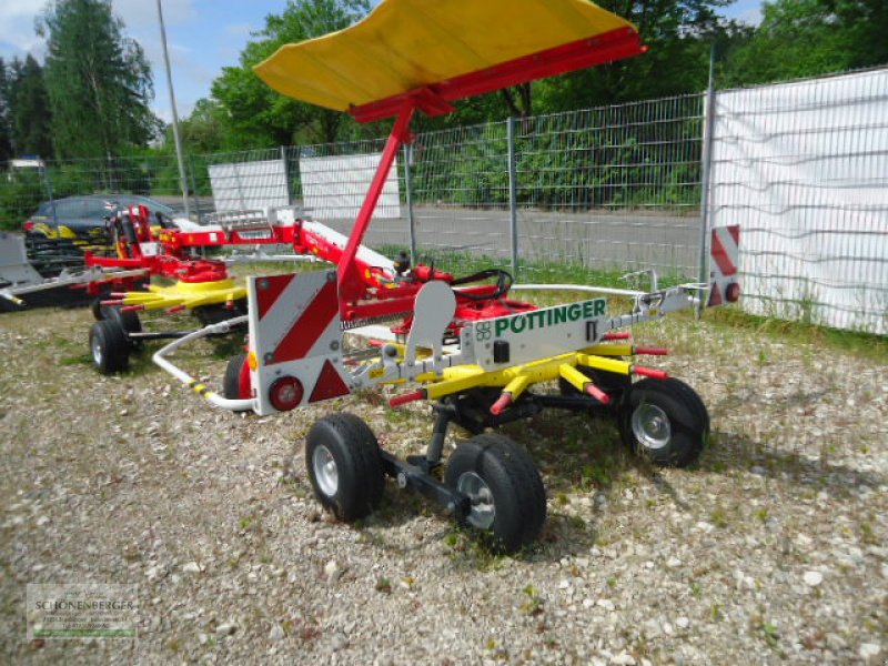 Schwader des Typs Pöttinger Top 632 A, Neumaschine in Steisslingen (Bild 3)