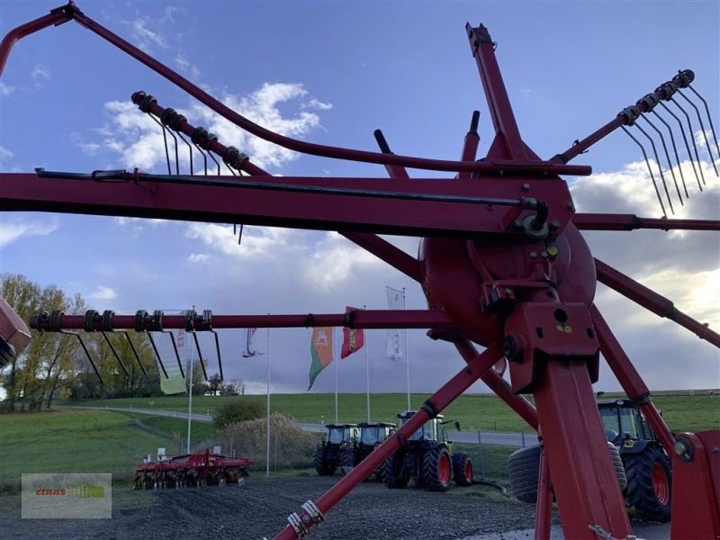 Schwader des Typs Pöttinger TOP 650 MULTITAST, Gebrauchtmaschine in Arnstorf (Bild 24)