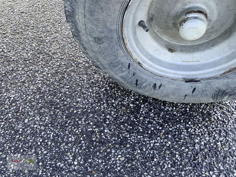 Schwader des Typs Pöttinger TOP 650 MULTITAST, Gebrauchtmaschine in Arnstorf (Bild 7)