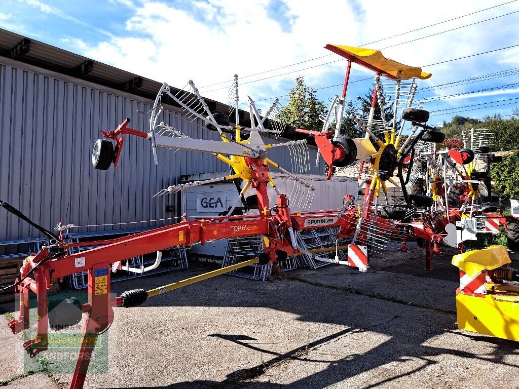 Schwader des Typs Pöttinger Top 652, Neumaschine in Kapfenberg (Bild 1)