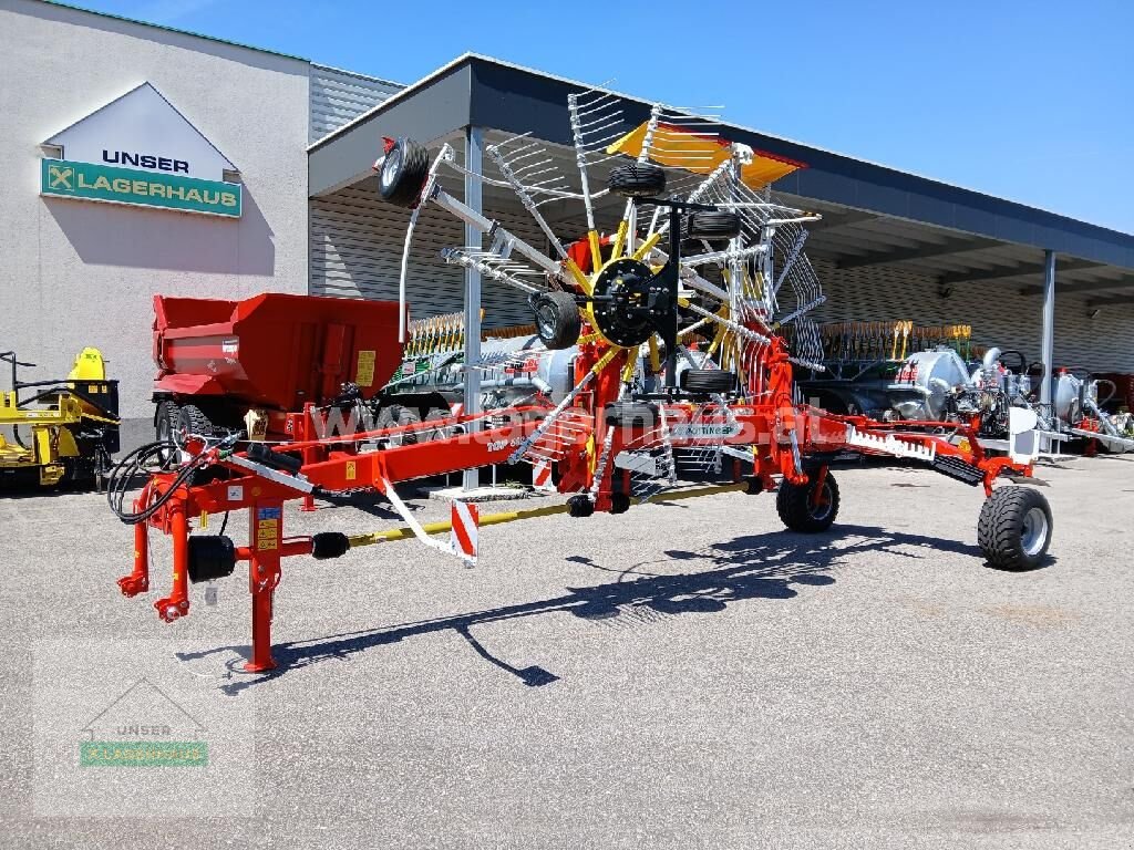 Schwader des Typs Pöttinger TOP 662, Neumaschine in Aschbach (Bild 1)