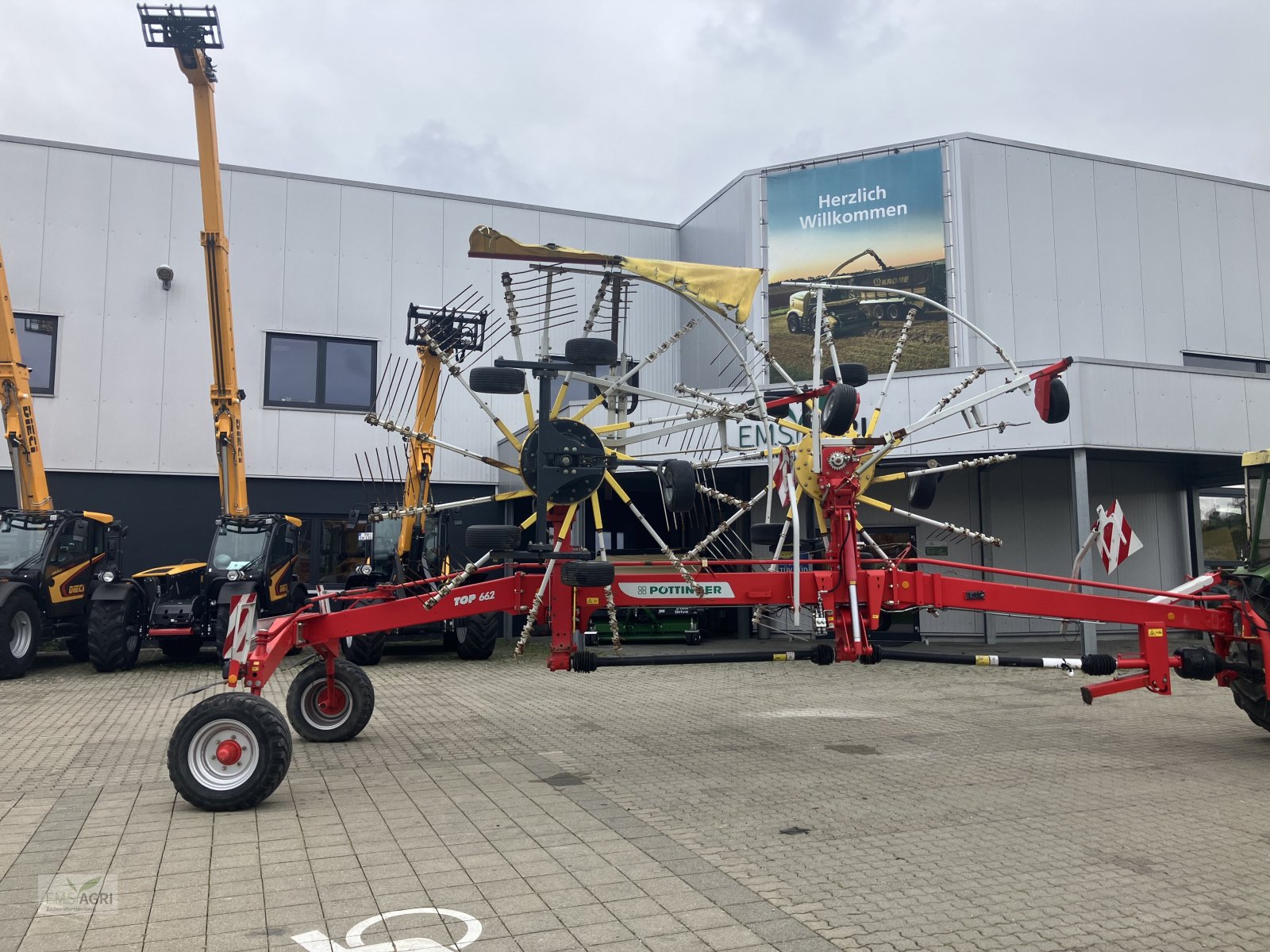 Schwader des Typs Pöttinger Top 662, Gebrauchtmaschine in Vöhringen (Bild 3)
