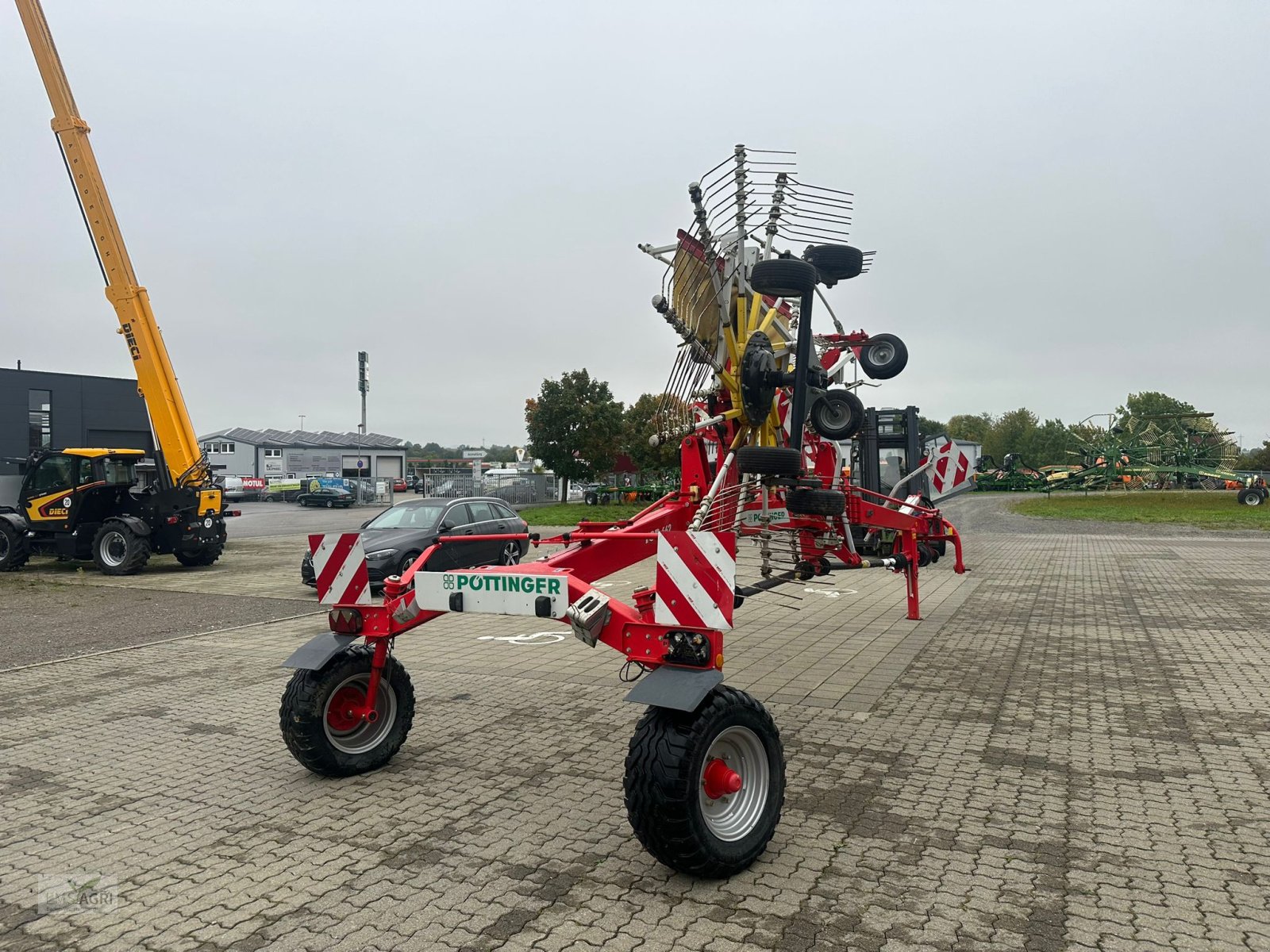 Schwader des Typs Pöttinger Top 662, Gebrauchtmaschine in Vöhringen (Bild 4)