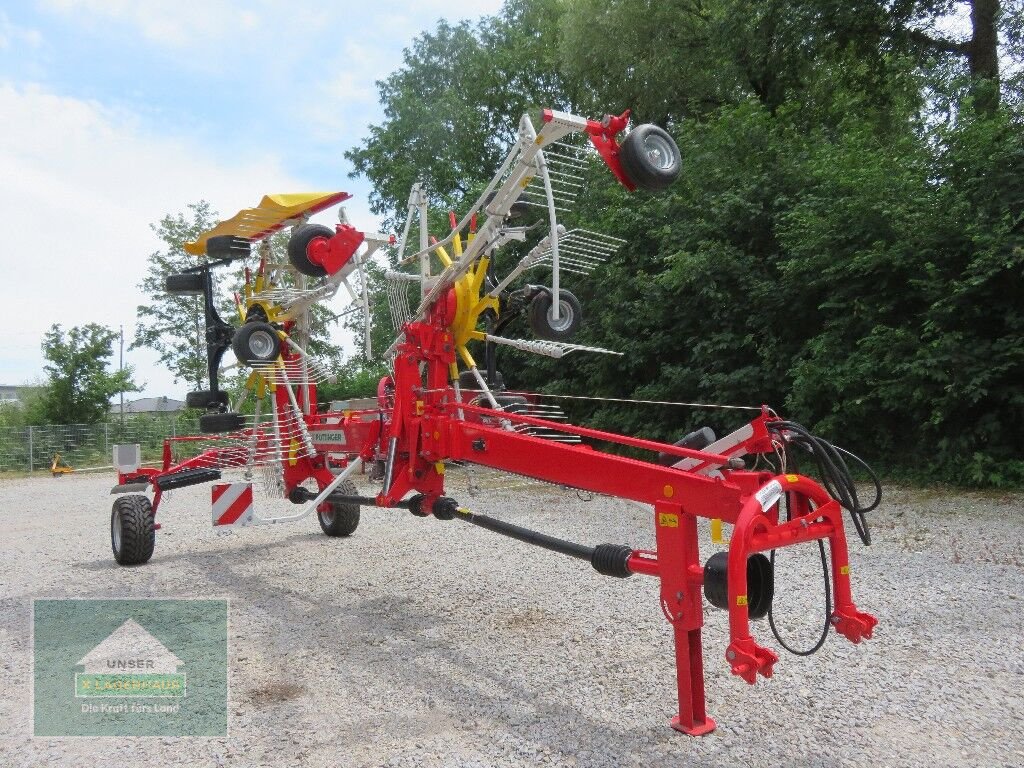 Schwader des Typs Pöttinger TOP 662, Neumaschine in Hofkirchen (Bild 2)