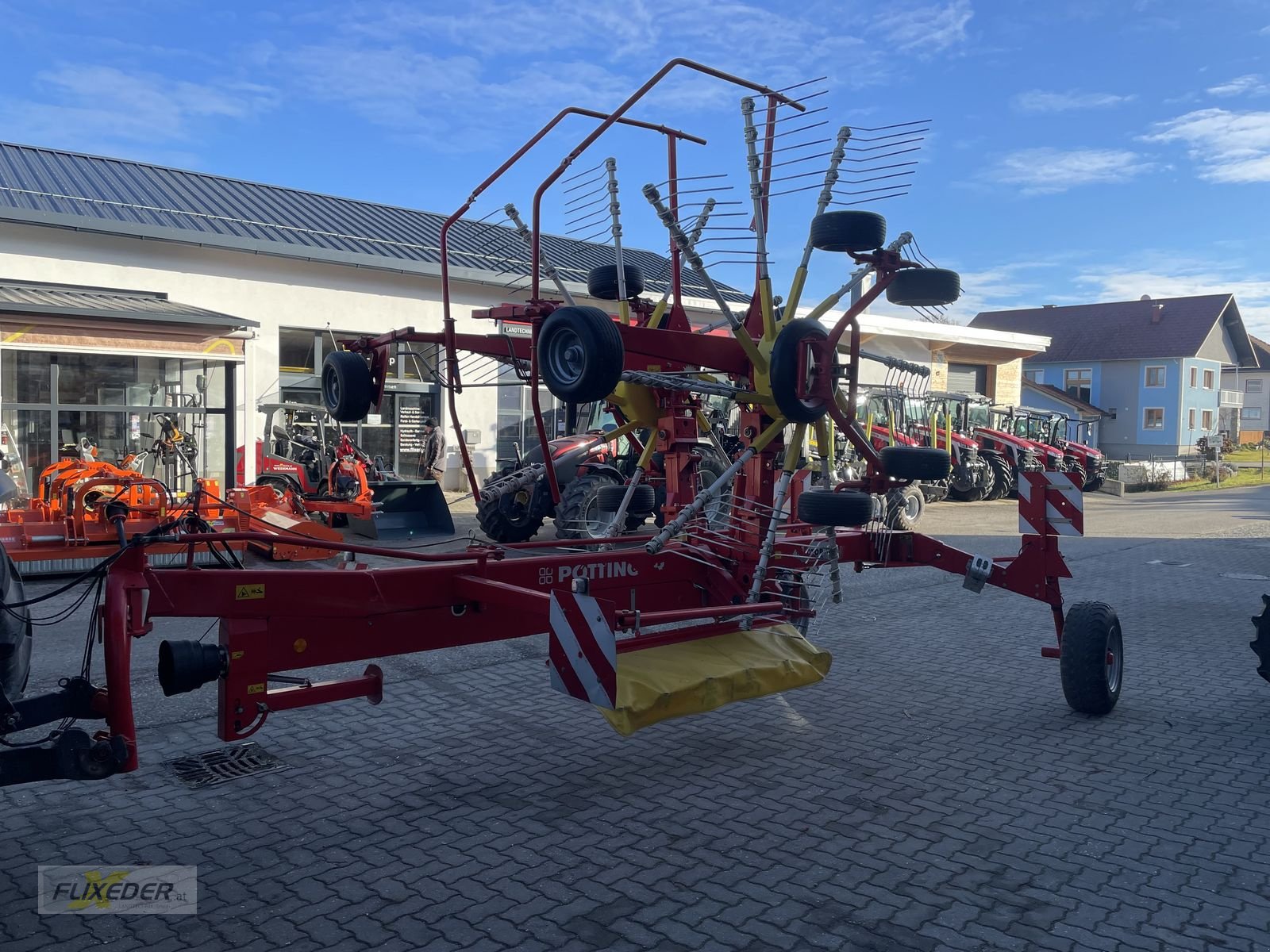 Schwader des Typs Pöttinger Top 701 A, Gebrauchtmaschine in Pattigham (Bild 4)
