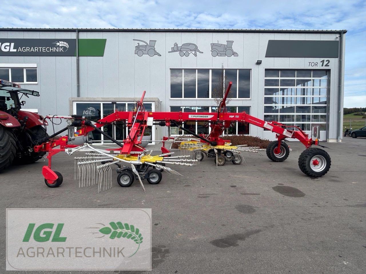 Schwader des Typs Pöttinger Top 722, Gebrauchtmaschine in Nabburg (Bild 2)