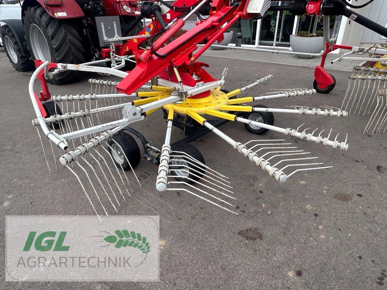 Schwader des Typs Pöttinger Top 722, Gebrauchtmaschine in Nabburg (Bild 3)