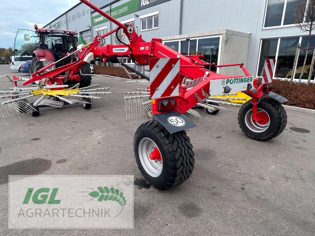 Schwader des Typs Pöttinger Top 722, Gebrauchtmaschine in Nabburg (Bild 5)