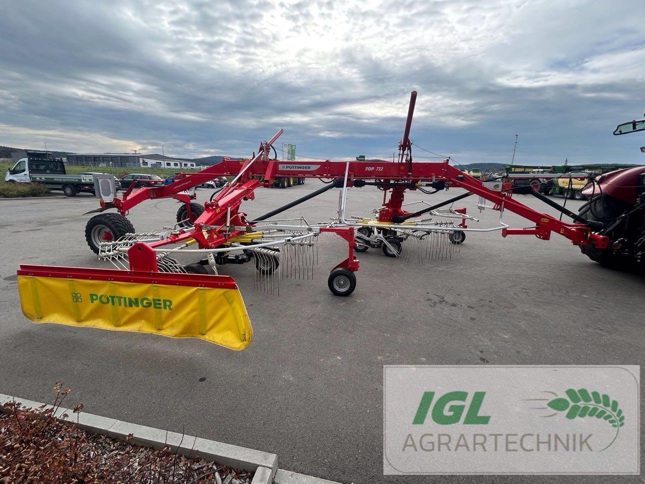Schwader des Typs Pöttinger Top 722, Gebrauchtmaschine in Nabburg (Bild 7)