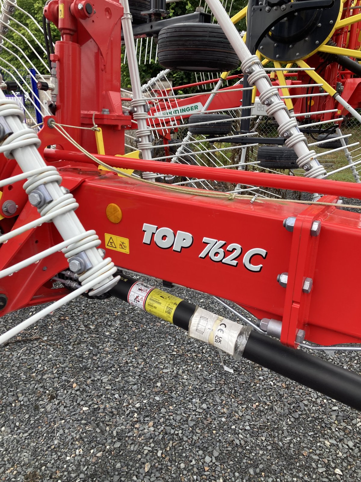 Schwader typu Pöttinger TOP 762 C, Gebrauchtmaschine v CINTHEAUX (Obrázek 3)