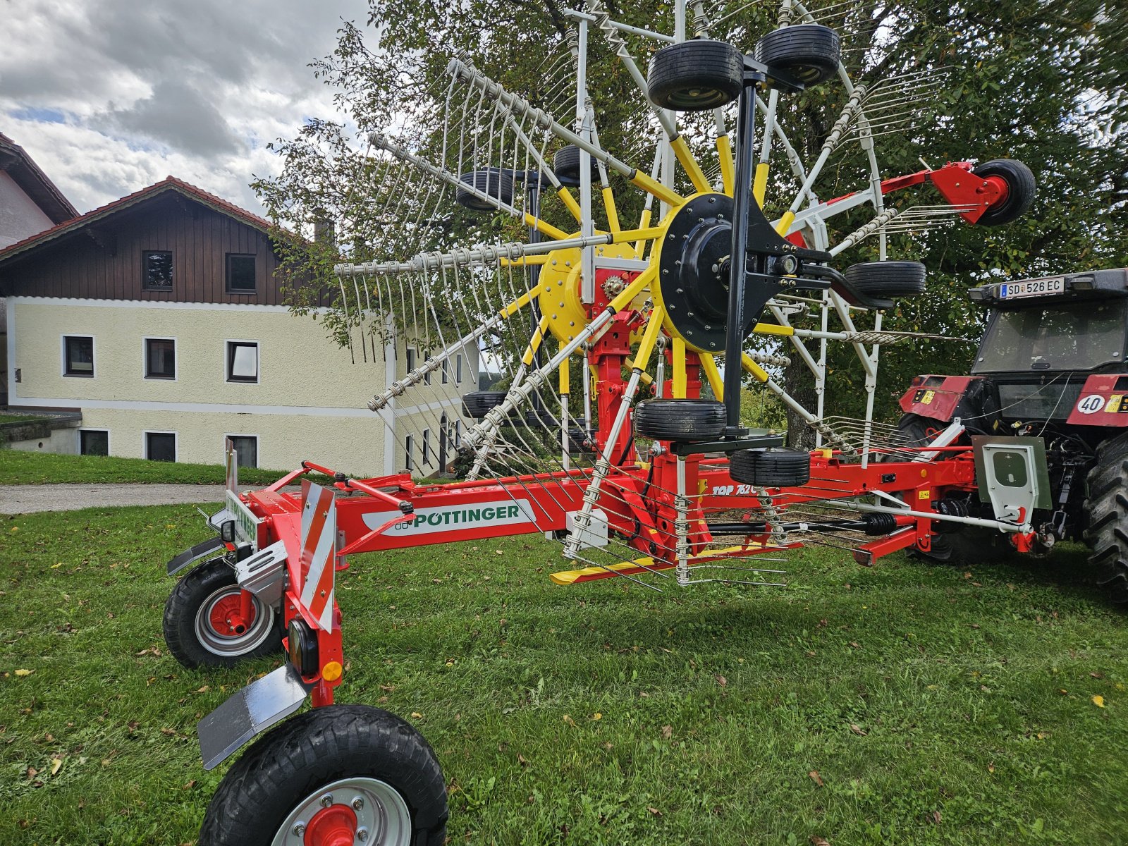 Schwader του τύπου Pöttinger Top 762 C, Gebrauchtmaschine σε Waldkirchen (Φωτογραφία 1)