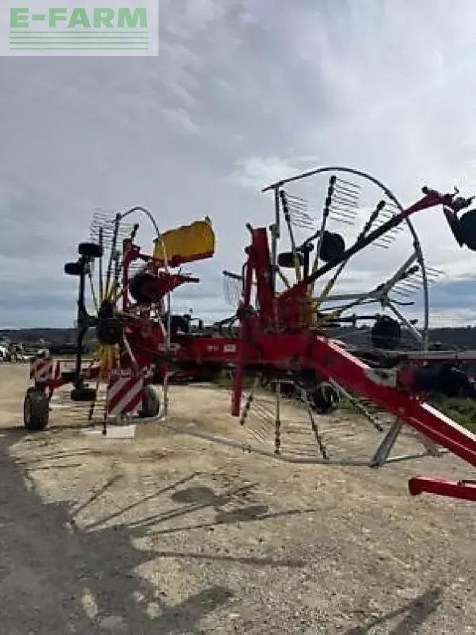 Schwader typu Pöttinger top 812, Gebrauchtmaschine v MONFERRAN (Obrázek 3)