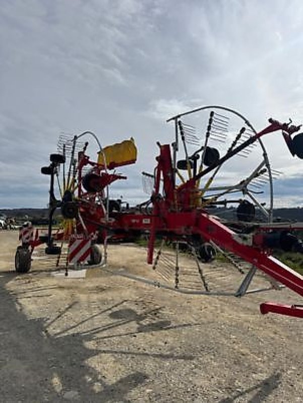 Schwader des Typs Pöttinger TOP 812, Gebrauchtmaschine in Revel (Bild 3)