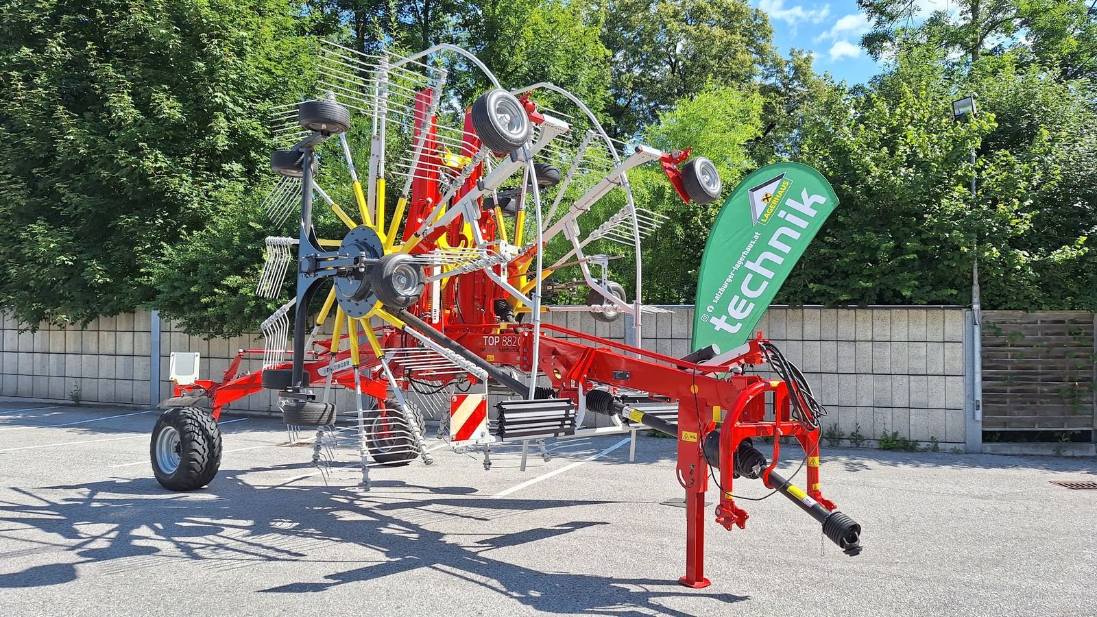 Schwader typu Pöttinger TOP 882 C, Vorführmaschine v Bergheim (Obrázek 1)