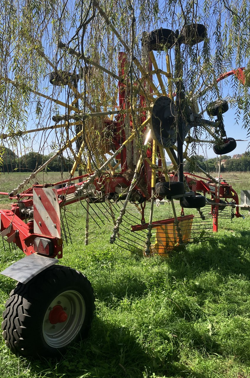Schwader del tipo Pöttinger TOP 962 C, Gebrauchtmaschine In MORLHON LE HAUT (Immagine 4)