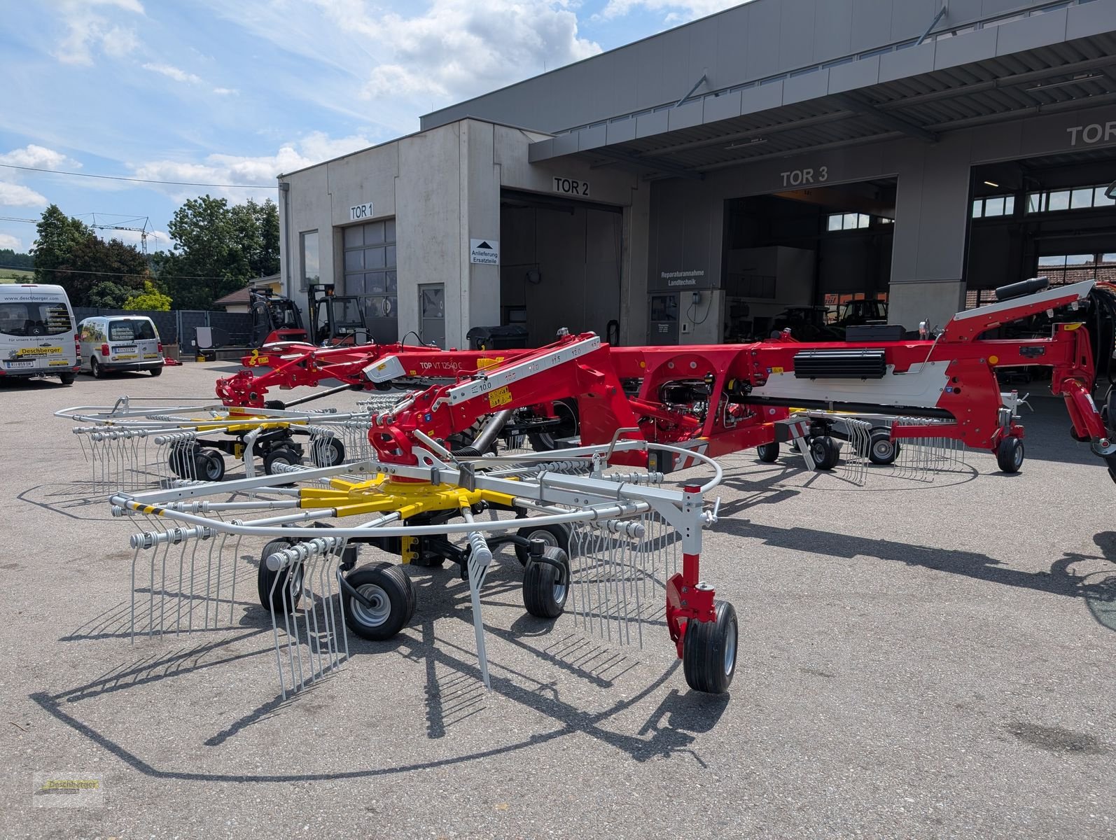 Schwader des Typs Pöttinger TOP VT 12540 C, Neumaschine in Senftenbach (Bild 11)