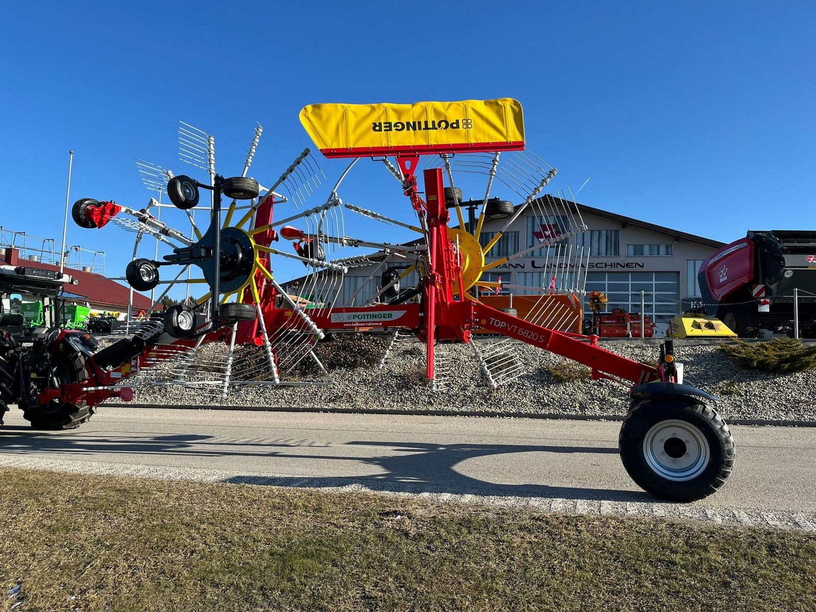 Schwader typu Pöttinger TOP VT 6820 S, Vorführmaschine v NATTERNBACH (Obrázek 1)