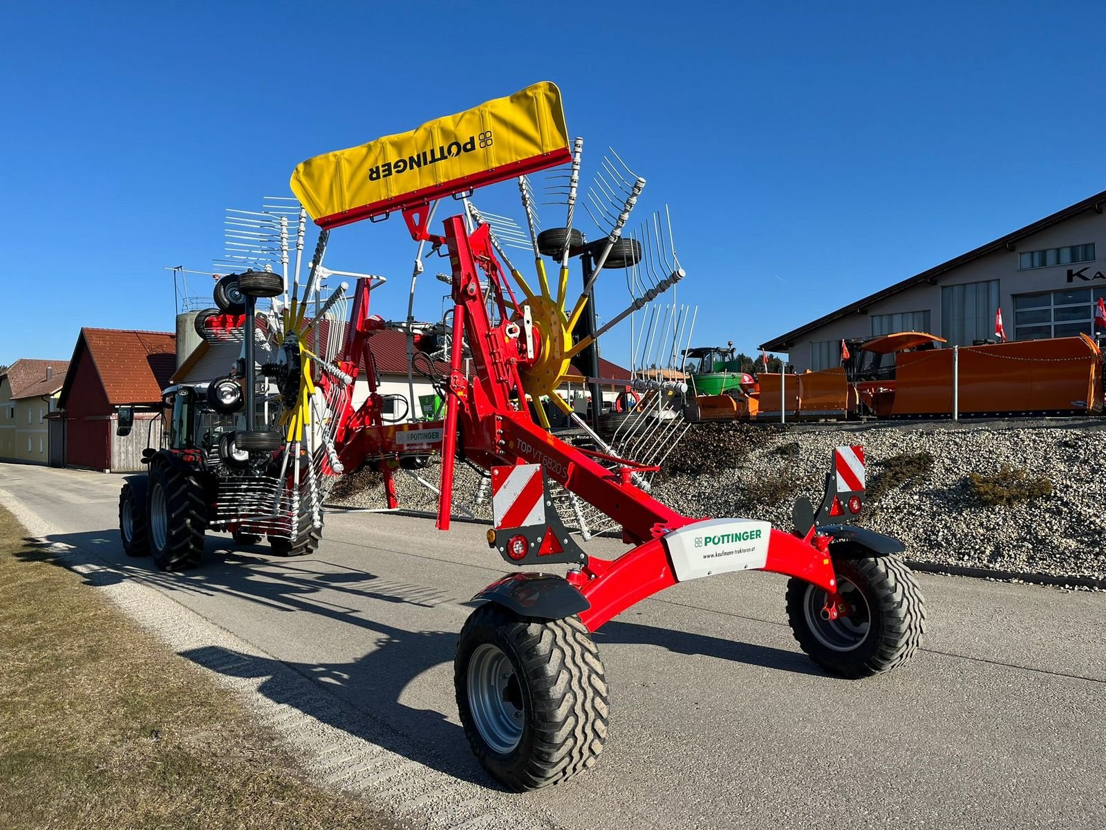 Schwader typu Pöttinger TOP VT 6820 S, Vorführmaschine v NATTERNBACH (Obrázek 4)