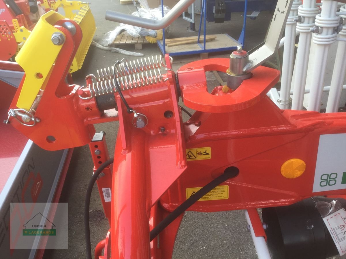 Schwader Türe ait Pöttinger TOP422, Neumaschine içinde Engerwitzdorf (resim 4)