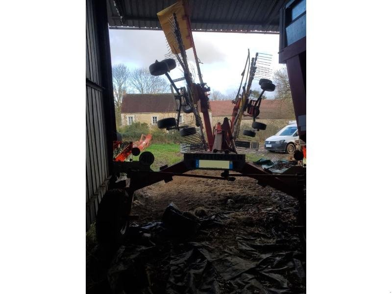 Schwader от тип Pöttinger TOP652, Gebrauchtmaschine в BRAY en Val (Снимка 8)