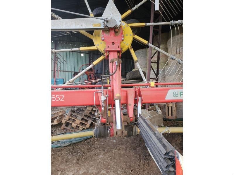 Schwader от тип Pöttinger TOP652, Gebrauchtmaschine в BRAY en Val (Снимка 5)