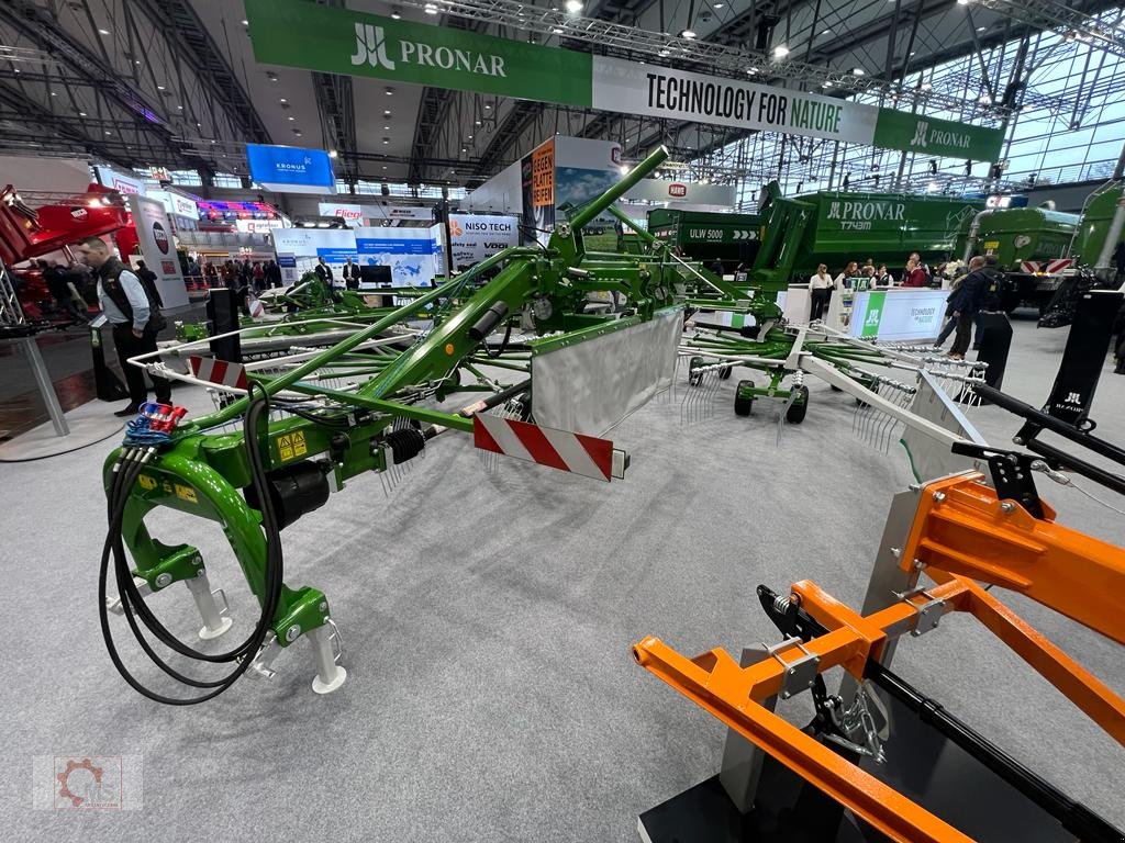 Schwader of the type PRONAR ZKP 900D 9m Seitenschwader Doppelschwader, Neumaschine in Tiefenbach (Picture 8)