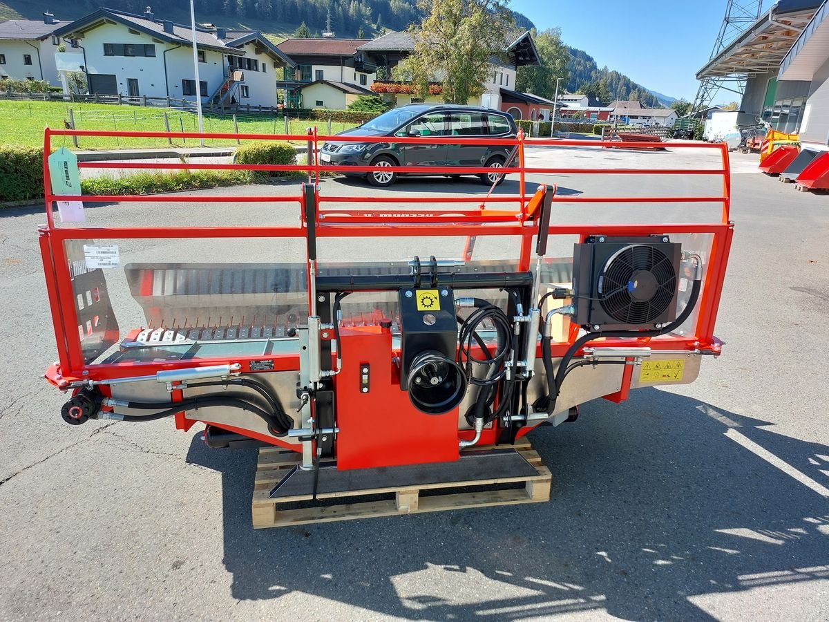 Schwader des Typs Reform Pick-up Vario Alpin 250, Neumaschine in Bruck (Bild 5)