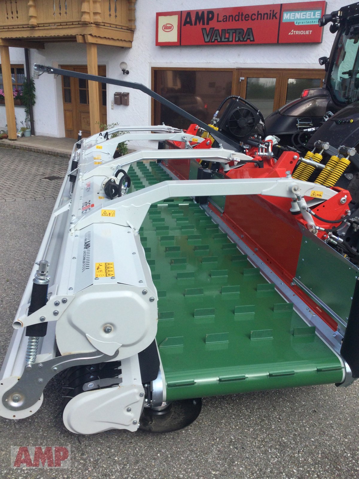 Schwader des Typs Reiter Reiter Respiro R7RD, Neumaschine in Teising (Bild 2)