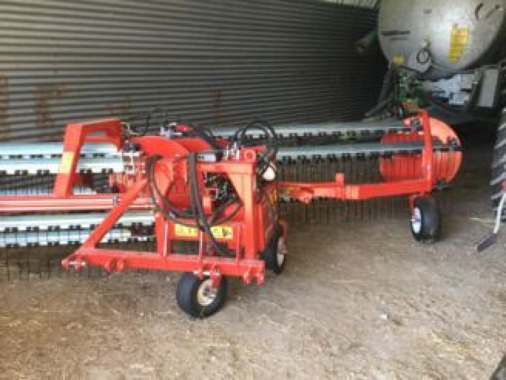 Schwader des Typs Repossi 6000FL, Gebrauchtmaschine in GONSANS (Bild 1)