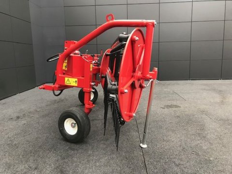 Schwader of the type Repossi Kammschwader 90/5 2,90m Arbeitsbreite, Neumaschine in Tamsweg (Picture 13)