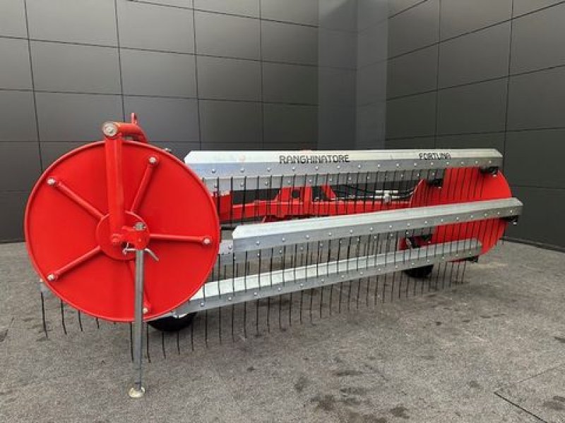 Schwader типа Repossi Kammschwader 90/5L 3,50m Arbeitsbreite Vorführer, Vorführmaschine в Tamsweg (Фотография 13)