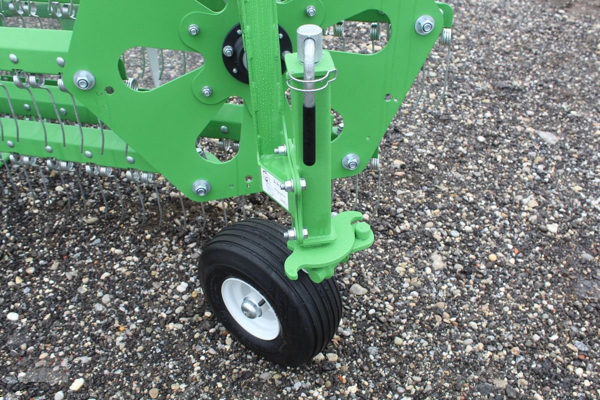 Schwader typu SaMASZ Kammschwader Twist 300, Neumaschine v Eberschwang (Obrázek 17)