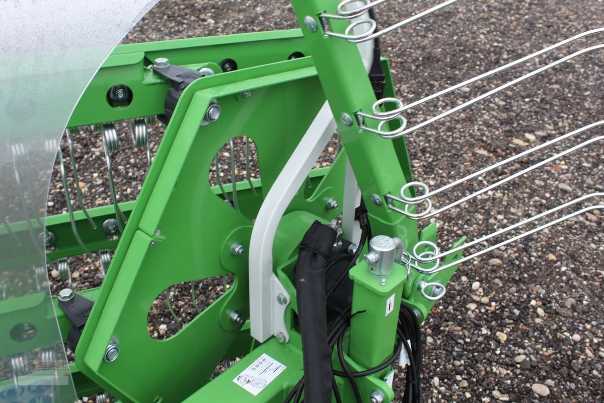 Schwader typu SaMASZ Kammschwader Twist 300, Neumaschine v Eberschwang (Obrázek 10)