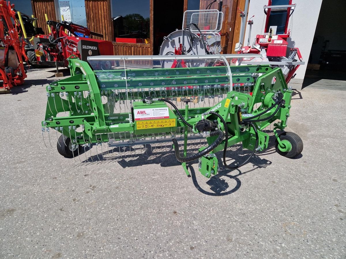 Schwader des Typs SaMASZ TWIST 300 Kammschwader, Neumaschine in Grünbach (Bild 5)