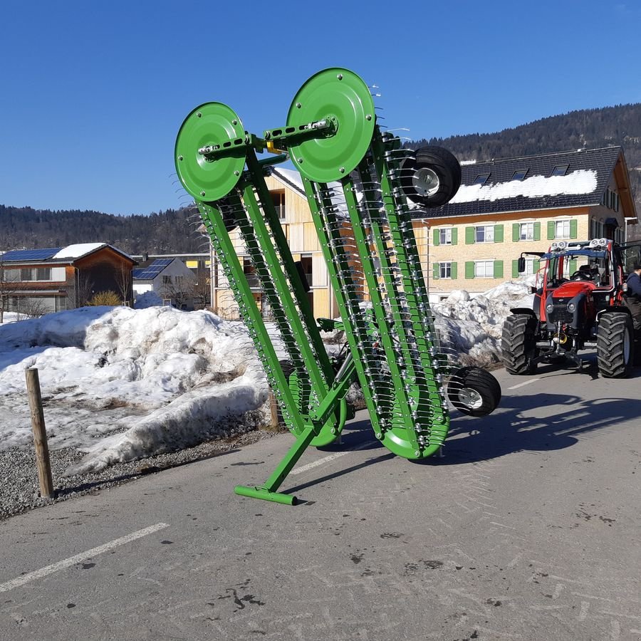 Schwader des Typs SaMASZ Twist 600, Neumaschine in Bezau (Bild 7)