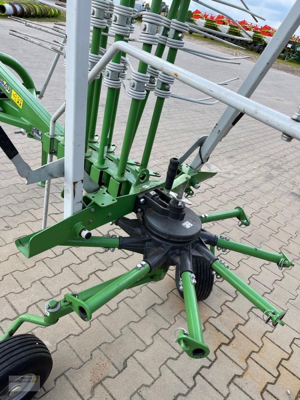 Schwader des Typs SaMASZ Z 350, Gebrauchtmaschine in Schora (Bild 4)