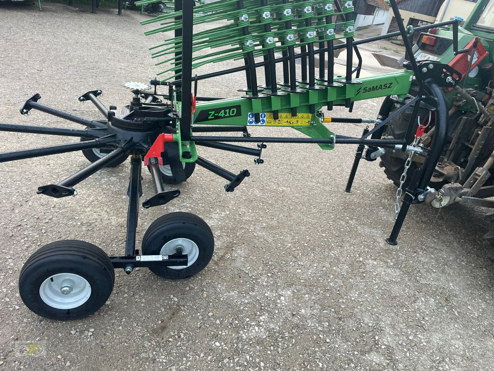 Schwader of the type SaMASZ Z 410, Neumaschine in Velburg (Picture 3)