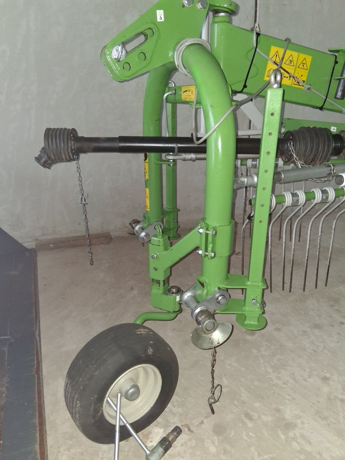 Schwader des Typs SaMASZ Z 470, Gebrauchtmaschine in Marklkofen (Bild 2)