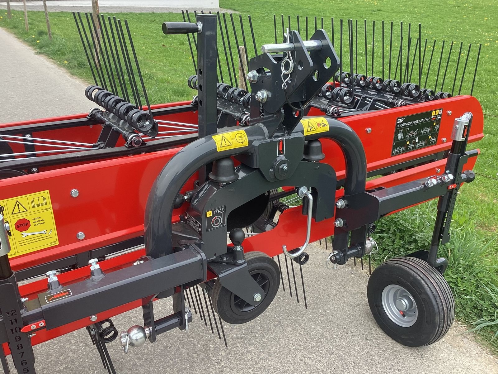 Schwader of the type SIP ++ Favorit 5 Reihig ++, Gebrauchtmaschine in Bezau (Picture 10)