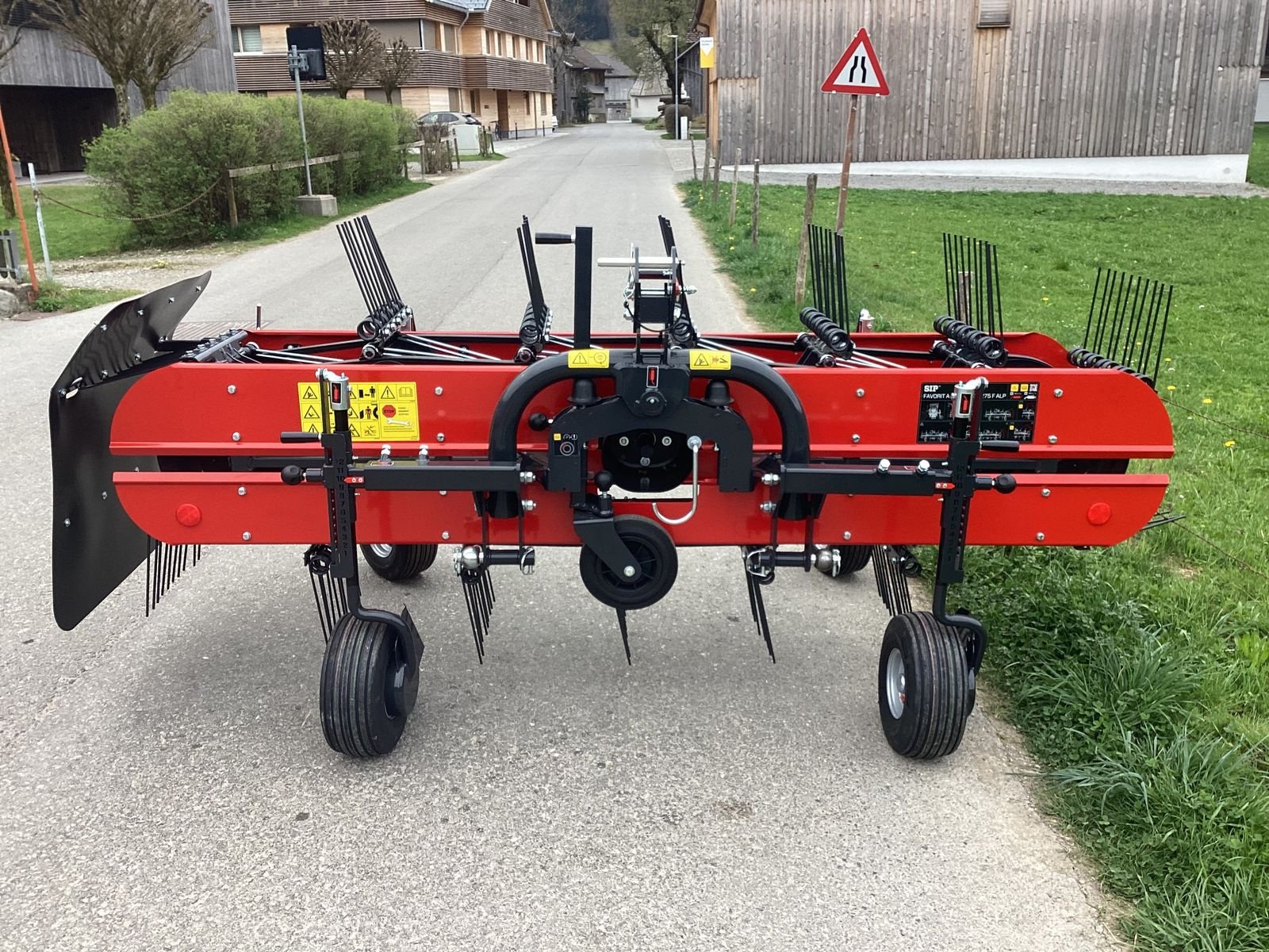 Schwader of the type SIP ++ Favorit 5 Reihig ++, Gebrauchtmaschine in Bezau (Picture 3)